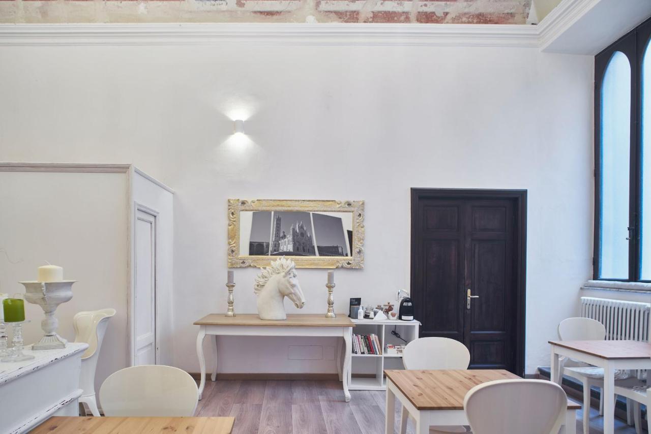 Palazzo Del Magnifico B&B Сієна Екстер'єр фото