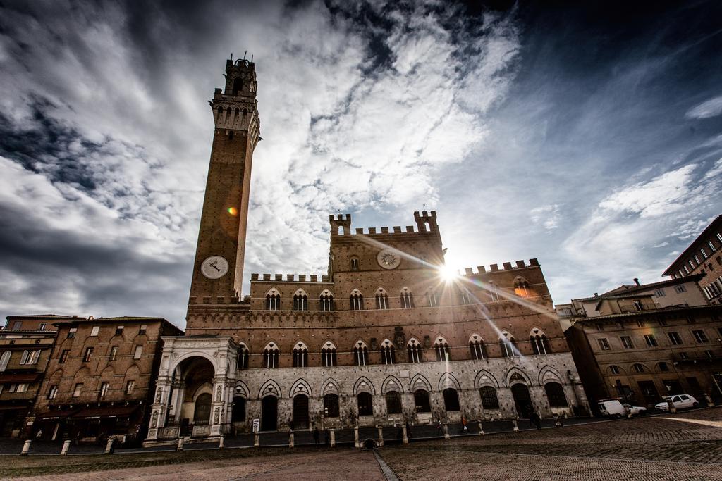 Palazzo Del Magnifico B&B Сієна Екстер'єр фото